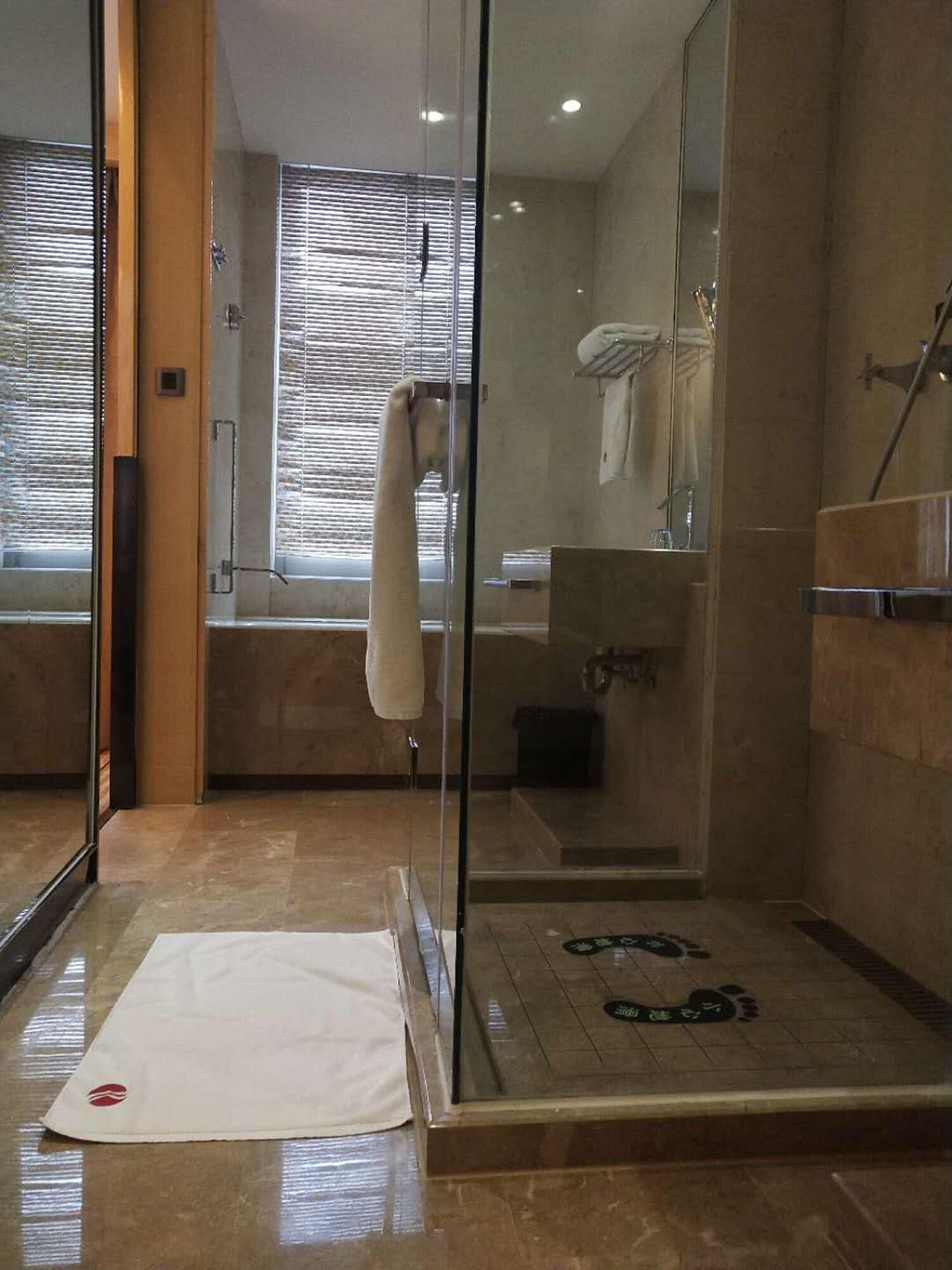 Ramada Plaza Qiandeng Kunshan Kunshan  Exterior photo